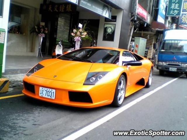 Lamborghini Murcielago spotted in Taichung, Taiwan