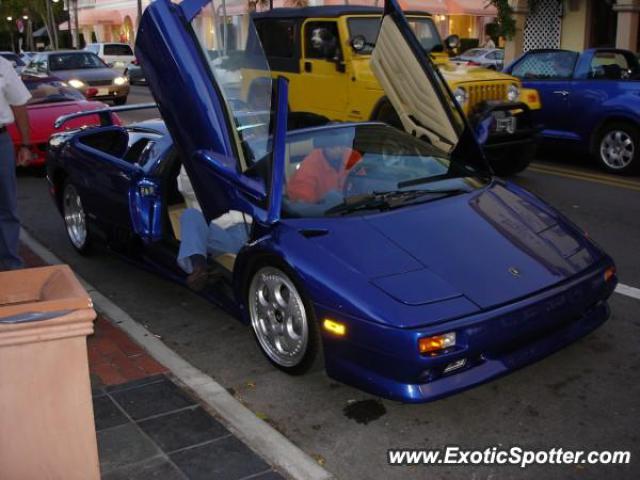 Lamborghini Diablo spotted in Naples, Florida