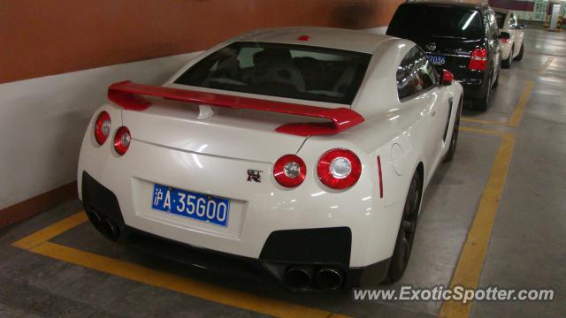 Nissan Skyline spotted in SHANGHAI, China