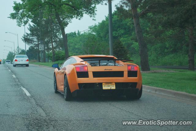 Lamborghini Gallardo spotted in Mount Prospect, Illinois