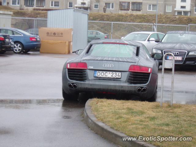 Audi R8 spotted in Vilnius, Lithuania