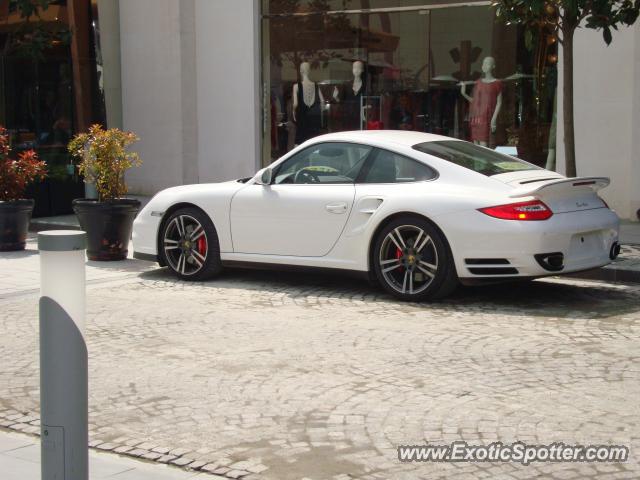 Porsche 911 Turbo spotted in İstanbul, Turkey