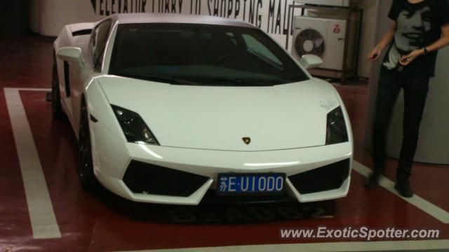 Lamborghini Gallardo spotted in SHANGHAI, China