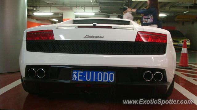 Lamborghini Gallardo spotted in SHANGHAI, China