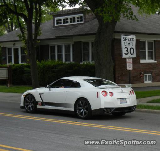 Nissan Skyline spotted in Barrington, Illinois