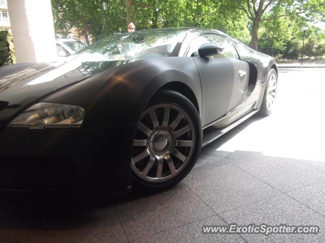 Bugatti Veyron spotted in London, United Kingdom