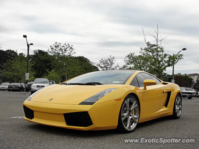 Lamborghini Gallardo spotted in Greenwich, Connecticut