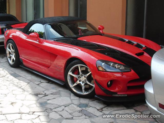 Dodge Viper spotted in Sirmione Garda, Italy