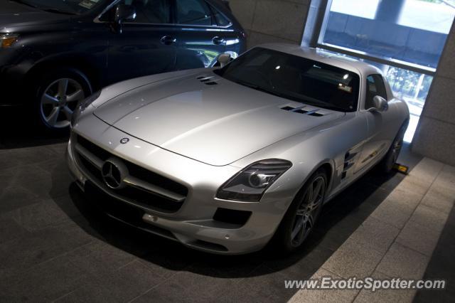 Mercedes SLS AMG spotted in Kuala Lumpur, Malaysia