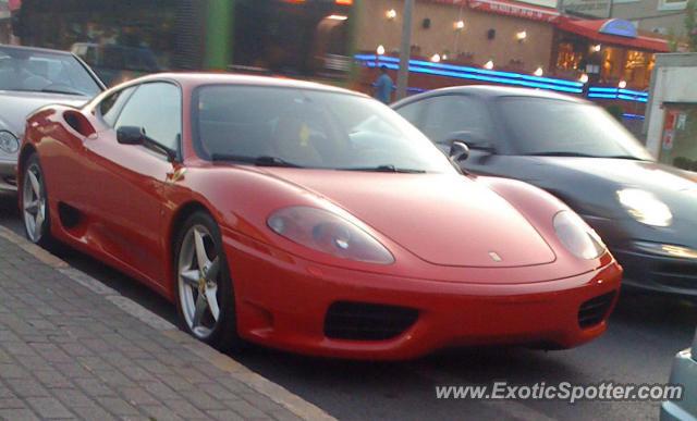 Ferrari 360 Modena spotted in Istanbul, Turkey