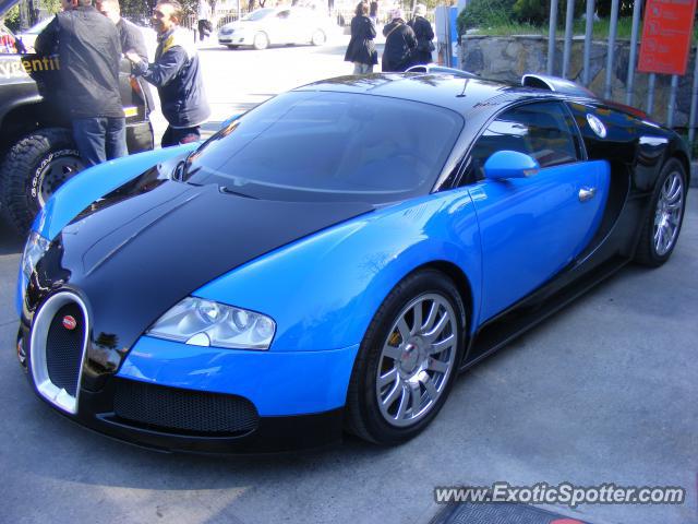 Bugatti Veyron spotted in Istanbul, Turkey