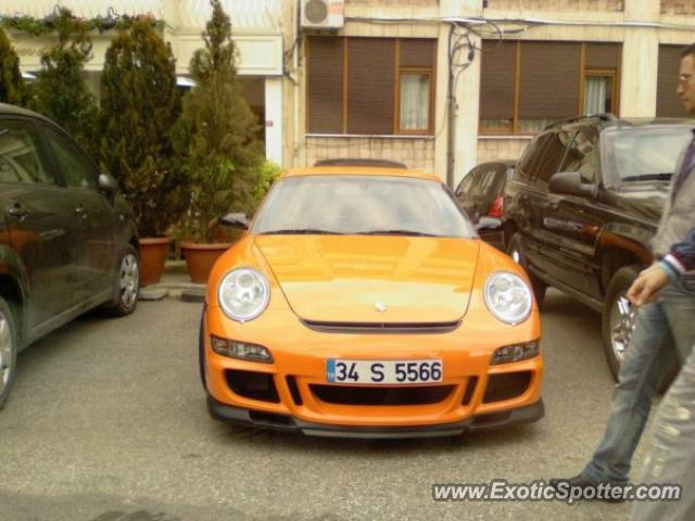 Porsche 911 GT3 spotted in Istanbul, Turkey