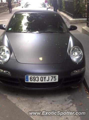 Porsche 911 spotted in Paris, France