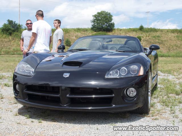 Dodge Viper spotted in Franklin, Tennessee