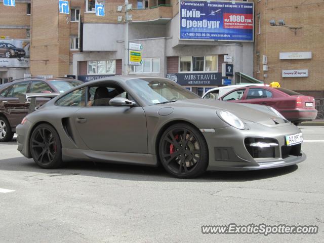 Porsche 911 Turbo spotted in Kiev, Ukraine