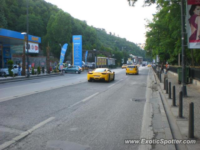 Ferrari 458 Italia spotted in Istanbul, Turkey