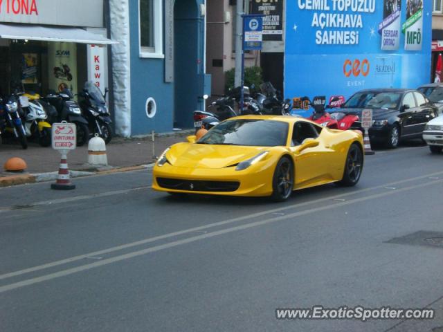 Ferrari 458 Italia spotted in Istanbul, Turkey