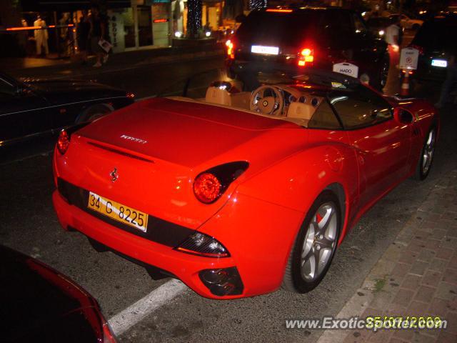 Ferrari California spotted in Istanbul, Turkey