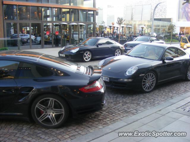 Porsche 911 Turbo spotted in Istanbul, Turkey