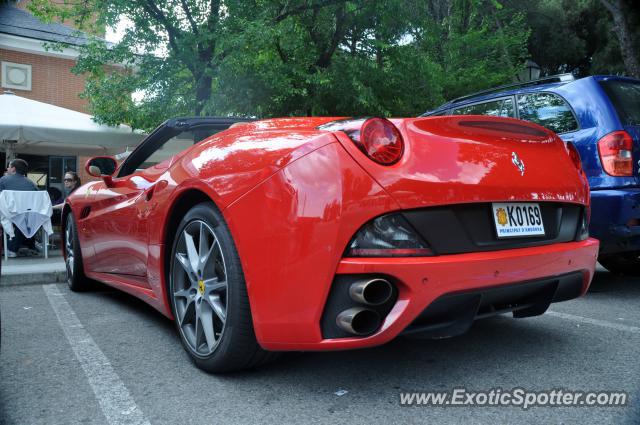 Ferrari California spotted in Madrid, Spain