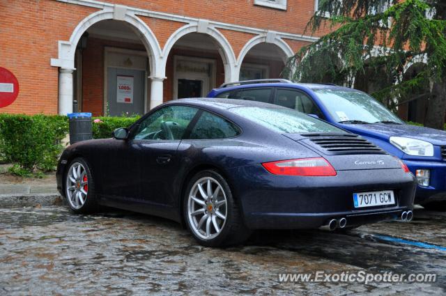 Porsche 911 spotted in Madrid, Spain