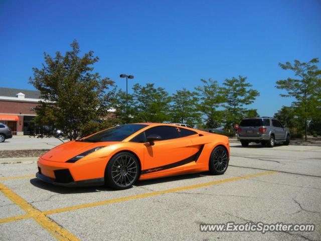 Lamborghini Gallardo spotted in Deerpark, Illinois