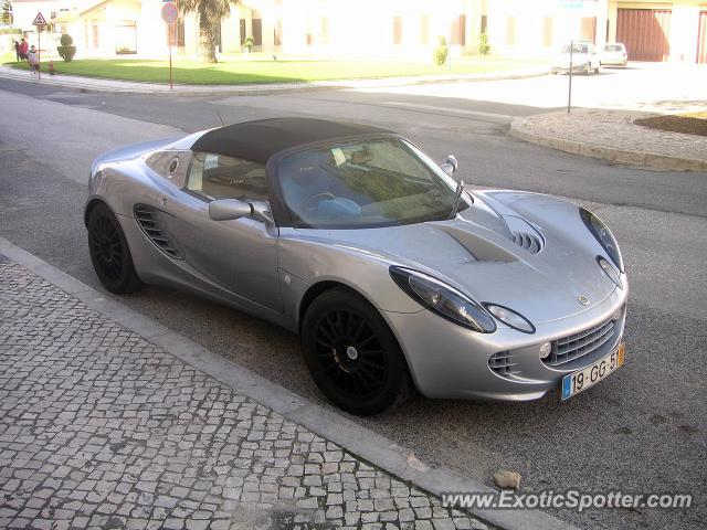 Lotus Elise spotted in Torres Vedras, Portugal