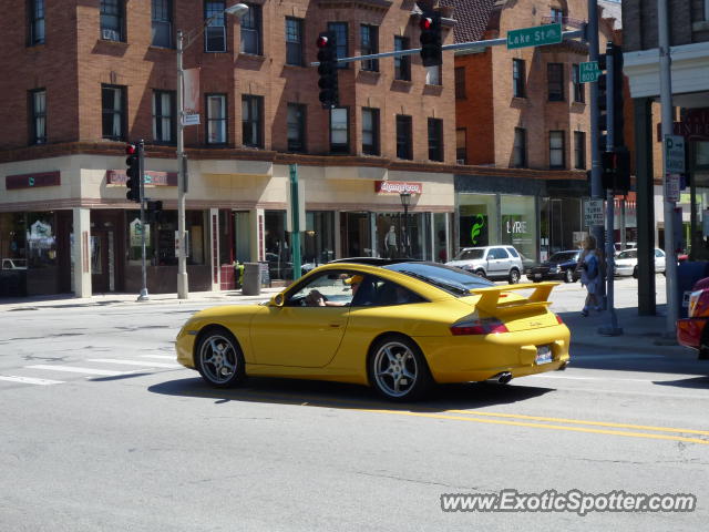 Porsche 911 spotted in Chicago, Illinois