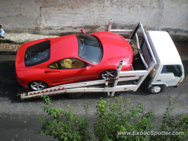 Ferrari 360 Modena spotted in Istanbul, Turkey