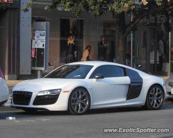 Audi R8 spotted in Toronto, Canada