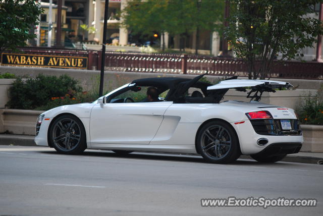 Audi R8 spotted in Chicago, Illinois