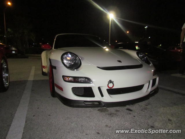 Porsche 911 GT3 spotted in Jacksonville, Florida