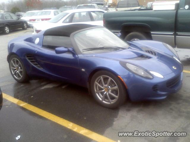 Lotus Elise spotted in Beaufort, South Carolina