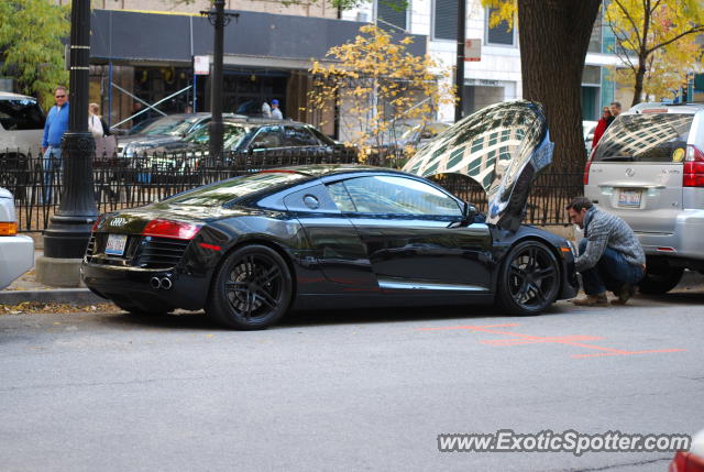 Audi R8 spotted in Chicago, Illinois