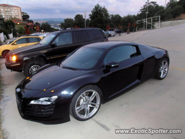 Audi R8 spotted in Istanbul, Turkey