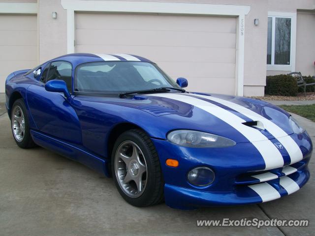 Dodge Viper spotted in Kansas City, Kansas