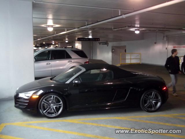 Audi R8 spotted in Chicago, Illinois