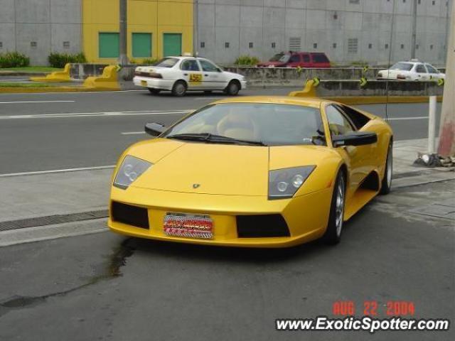 Lamborghini Murcielago spotted in Manila, Philippines