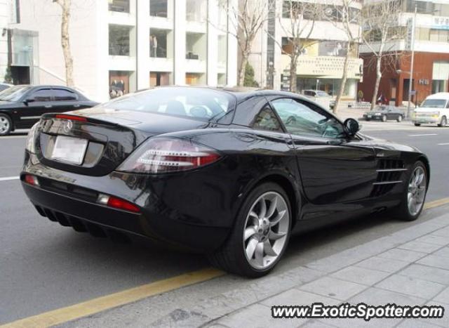 Mercedes SLR spotted in Seoul, South Korea