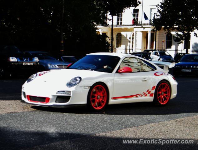 Porsche 911 GT3 spotted in London, United Kingdom