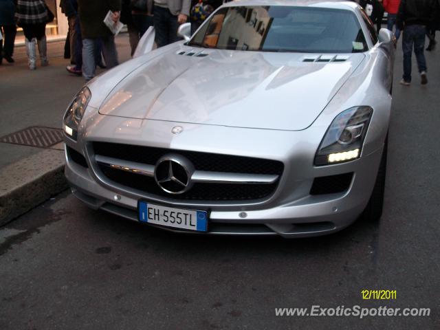 Mercedes SLS AMG spotted in Milan, Italy