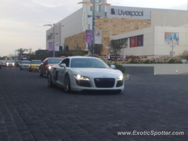 Audi R8 spotted in Guadalajara, Mexico