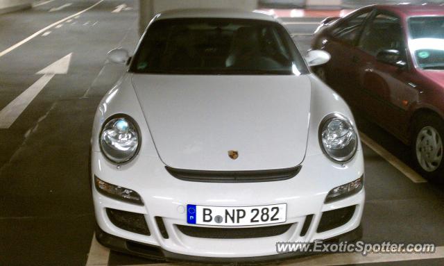 Porsche 911 GT3 spotted in Berlin, Germany