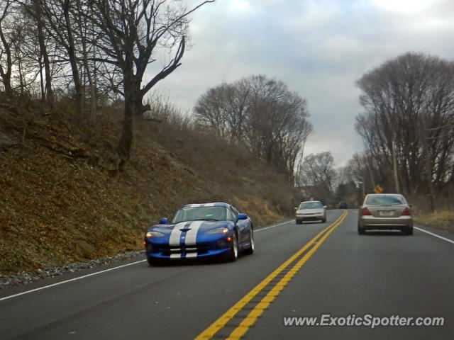 Dodge Viper spotted in Schnecksville, Pennsylvania