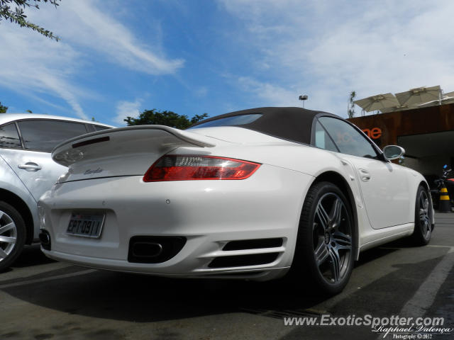 Porsche 911 Turbo spotted in Brasília, Brazil