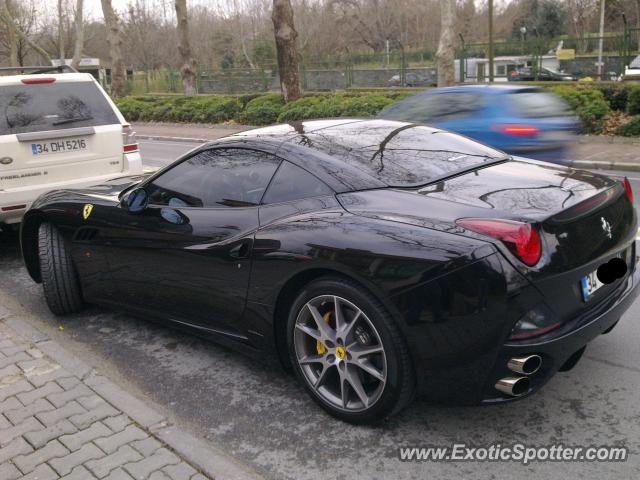 Ferrari California spotted in Istanbul, Turkey