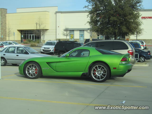 Dodge Viper spotted in Dallas, Texas