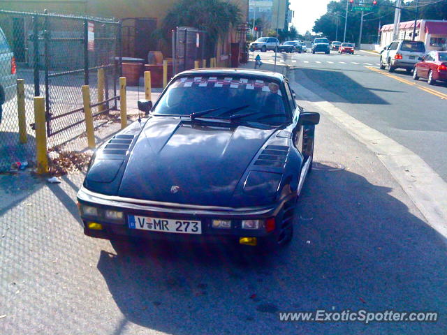 Porsche 911 spotted in Downtown Orlando, Florida