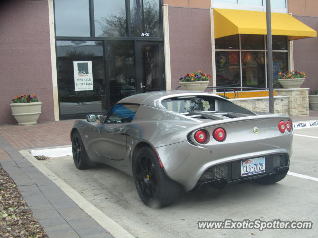 Lotus Elise spotted in Dallas, Texas