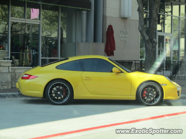 Porsche 911 spotted in Dallas, Texas